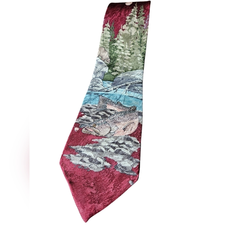 Vintage 100% silk endangered species mens neck tie.